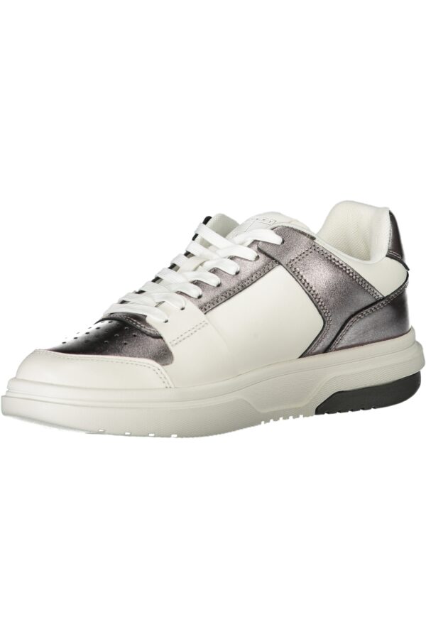  - Image 3